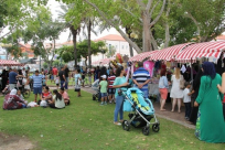 بالفيديو: العشرات يشاركون في البازار النسائي في حديقة العجمي بمدينة يافا 